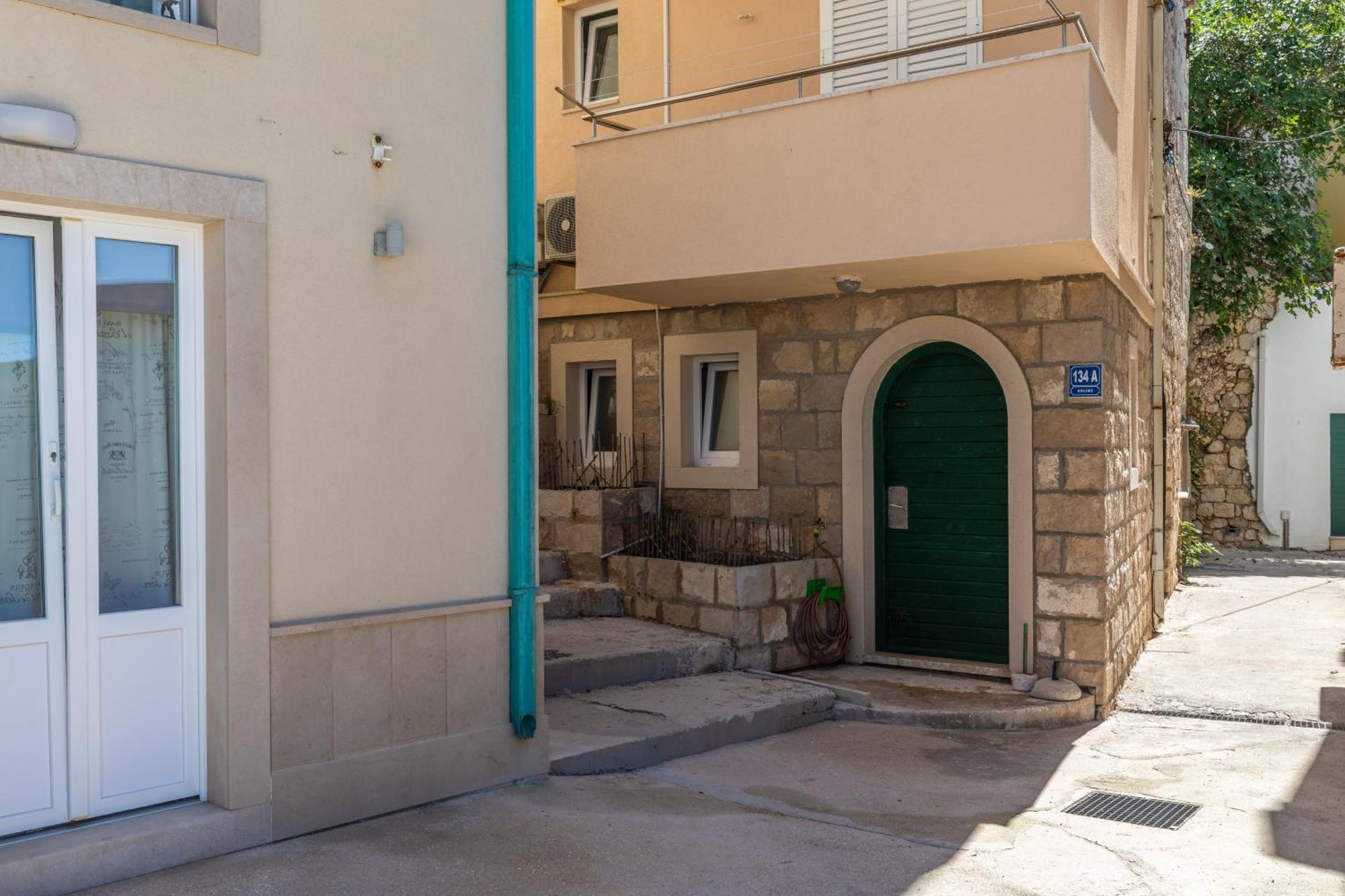 Apartments By The Sea Drasnice, Makarska - 6697 Exterior photo